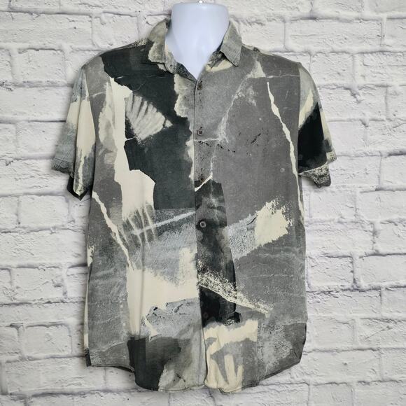 Topman Shirt Mens Size Medium Short Sleeve Button Down Concrete Print Gray - Picture 1 of 16
